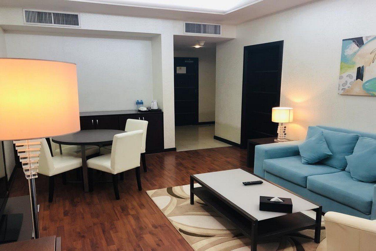 Gokulam Park Doha Hotel Eksteriør billede