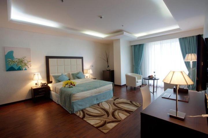 Gokulam Park Doha Hotel Eksteriør billede